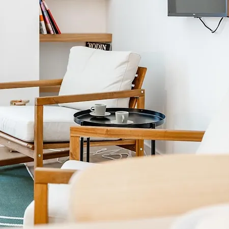 Le Temeraire Apartment